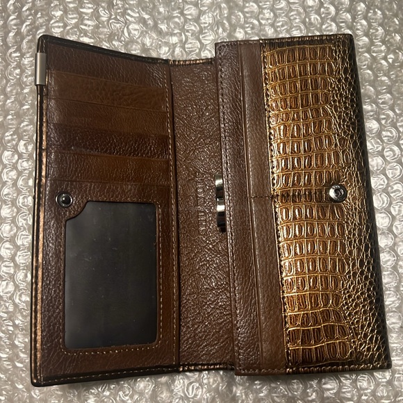 Shu Wolf Leather Wallet Bifold Embossed Alligator - Picture 2 of 9